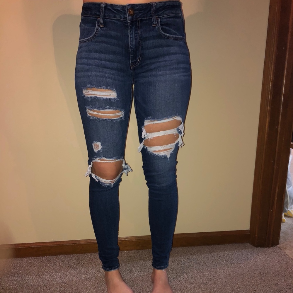 American Eagle Distressed Jeans